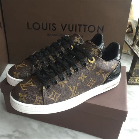 scarpe louis vuitton scontate|louis vuitton shoes for men.